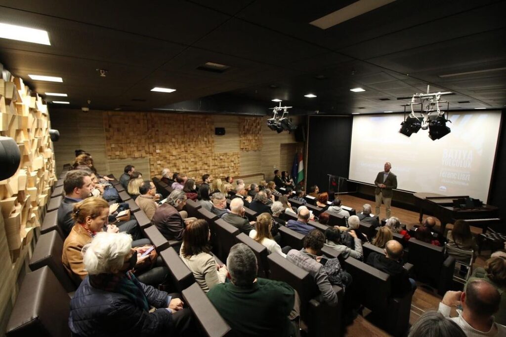 liszt enstitüsü macar kültür merkezi